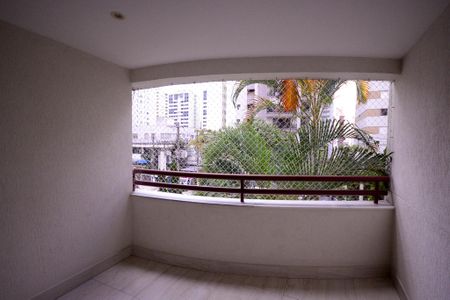 Apartamento à venda com 65m², 2 quartos e 2 vagas Apartamento à venda com 65m², 2 quartos e 2 vagasSala - Varanda