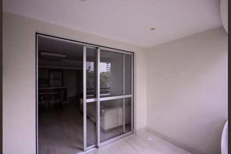 Apartamento à venda com 65m², 2 quartos e 2 vagas Apartamento à venda com 65m², 2 quartos e 2 vagasSala - Varanda