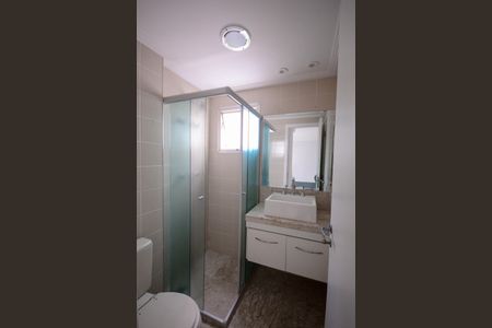 Apartamento à venda com 65m², 2 quartos e 2 vagas Apartamento à venda com 65m², 2 quartos e 2 vagasBanheiro Social e do quarto 2