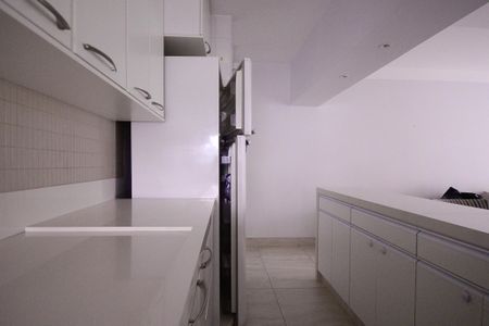 Apartamento à venda com 65m², 2 quartos e 2 vagas Apartamento à venda com 65m², 2 quartos e 2 vagasCozinha/Área de Serviço