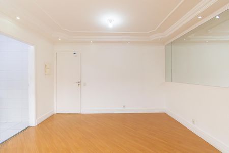 Sala de apartamento para alugar com 2 quartos, 54m² em Sítio da Figueira, São Paulo