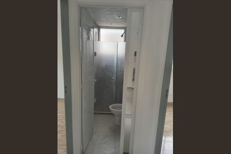 Apartamento para alugar com 49m², 2 quartos e sem vagaBanheiro