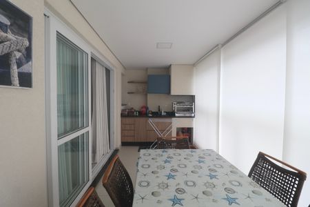 Apartamento para alugar com 101m², 3 quartos e 2 vagas Apartamento para alugar com 101m², 3 quartos e 2 vagasVaranda