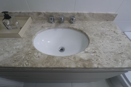 Apartamento para alugar com 101m², 3 quartos e 2 vagas Apartamento para alugar com 101m², 3 quartos e 2 vagasBanheiro Social