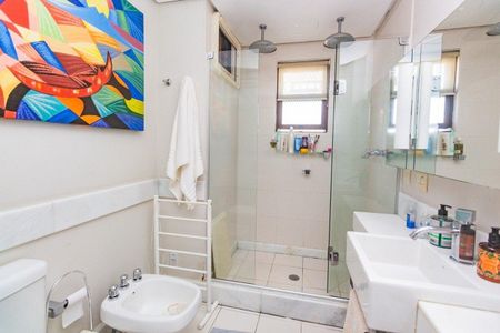 Apartamento para alugar com 251m², 3 quartos e 5 vagasBanheiro 2
