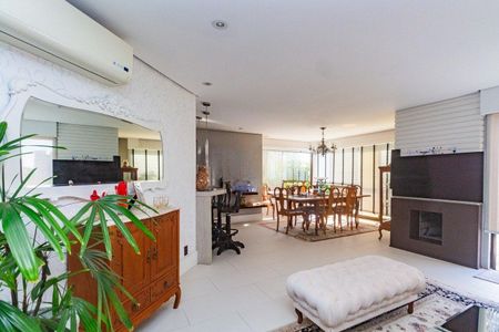 Sala de apartamento para alugar com 3 quartos, 251m² em Petrópolis, Porto Alegre