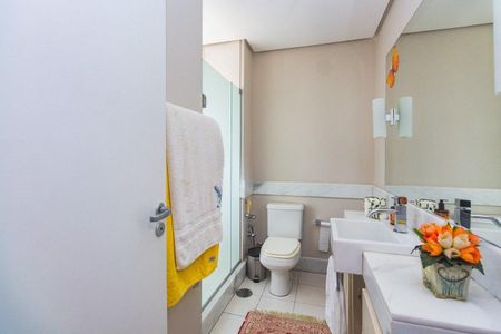 Apartamento para alugar com 251m², 3 quartos e 5 vagasBanheiro 1