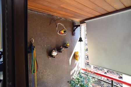 Apartamento à venda com 84m², 2 quartos e 2 vagas Apartamento à venda com 84m², 2 quartos e 2 vagasVaranda