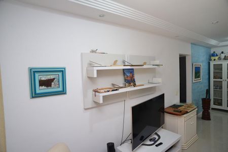 Apartamento à venda com 84m², 2 quartos e 2 vagas Apartamento à venda com 84m², 2 quartos e 2 vagasSala