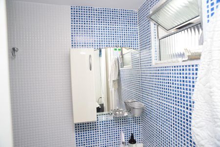 Apartamento à venda com 84m², 2 quartos e 2 vagas Apartamento à venda com 84m², 2 quartos e 2 vagasBanheiro Escritório