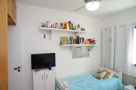 Apartamento à venda com 84m², 2 quartos e 2 vagas Apartamento à venda com 84m², 2 quartos e 2 vagasQuarto