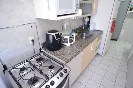 Apartamento à venda com 84m², 2 quartos e 2 vagas Apartamento à venda com 84m², 2 quartos e 2 vagasCozinha