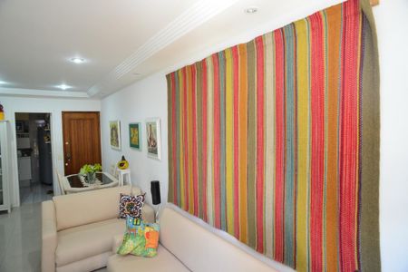 Apartamento à venda com 84m², 2 quartos e 2 vagas Apartamento à venda com 84m², 2 quartos e 2 vagasSala