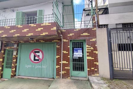 Casa para alugar com 80m², 2 quartos e sem vagaFachada