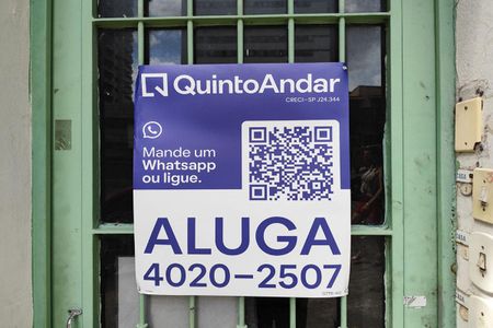 Casa para alugar com 80m², 2 quartos e sem vagaFachada