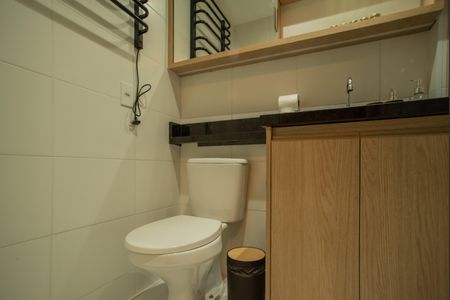 Studio para alugar com 25m², 1 quarto e sem vaga Studio para alugar com 25m², 1 quarto e sem vagaBanheiro