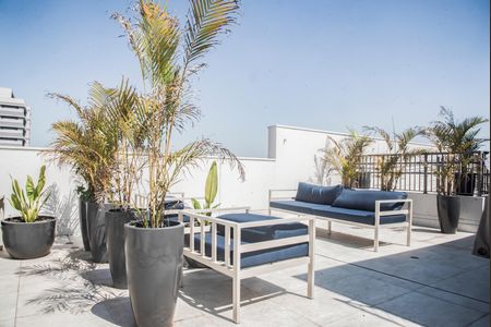 Studio para alugar com 25m², 1 quarto e sem vaga Studio para alugar com 25m², 1 quarto e sem vagaÁrea comum - Piscina