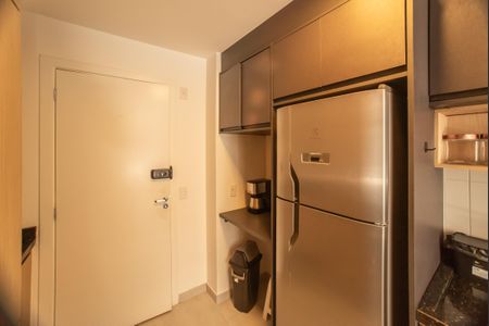 Studio para alugar com 25m², 1 quarto e sem vaga Studio para alugar com 25m², 1 quarto e sem vagaCozinha