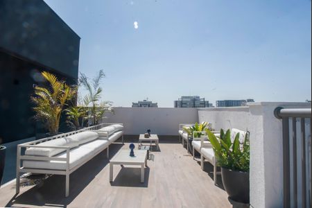 Studio para alugar com 25m², 1 quarto e sem vaga Studio para alugar com 25m², 1 quarto e sem vagaÁrea comum - Piscina