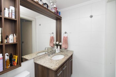 Apartamento à venda com 69m², 2 quartos e 1 vagaBanheiro da Suíte