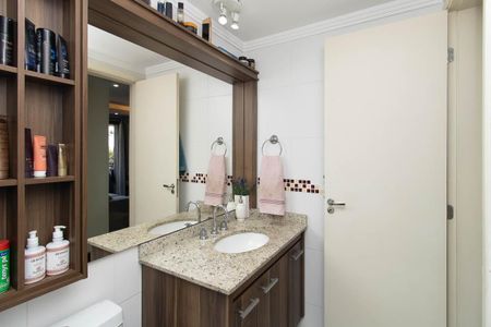 Apartamento à venda com 69m², 2 quartos e 1 vagaBanheiro Social