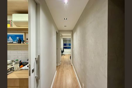 Apartamento à venda com 125m², 3 quartos e 2 vagasCorredor 
