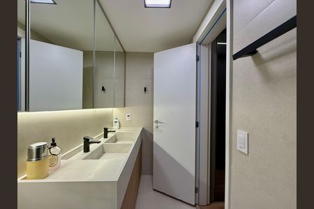 Apartamento à venda com 125m², 3 quartos e 2 vagasBanheiro Suíte 2
