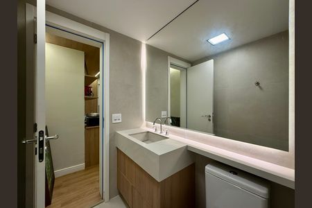 Apartamento à venda com 125m², 3 quartos e 2 vagasBanheiro Suíte 1