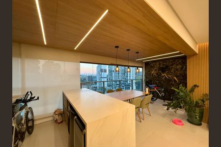 Apartamento à venda com 125m², 3 quartos e 2 vagasVaranda da Sala 