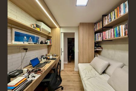Apartamento à venda com 125m², 3 quartos e 2 vagasSuíte 1