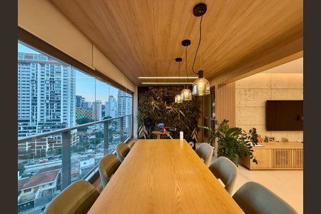 Varanda de apartamento à venda com 3 quartos, 125m² em Jardim das Acacias, São Paulo