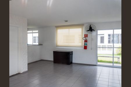 Apartamento para alugar com 45m², 2 quartos e sem vagaÁrea comum - Salão de festas