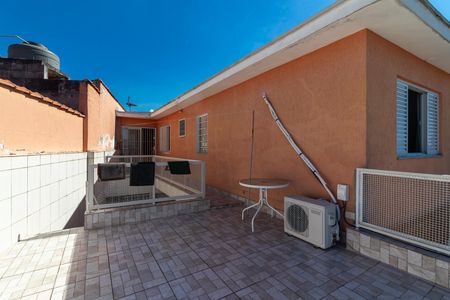 Casa à venda com 150m², 3 quartos e 2 vagasVaranda 