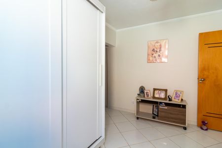 Casa à venda com 150m², 3 quartos e 2 vagasQuarto 2