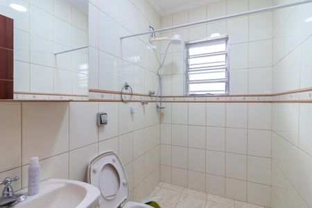 Casa à venda com 150m², 3 quartos e 2 vagasBanheiro 2