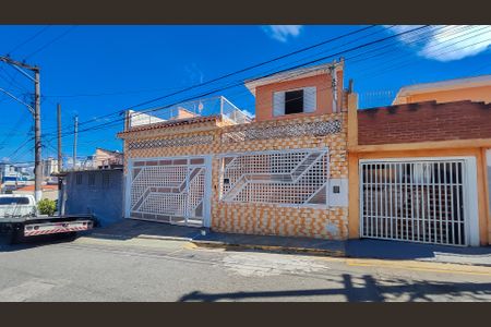 Casa à venda com 150m², 3 quartos e 2 vagasFachada