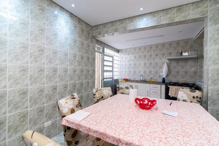 Casa à venda com 150m², 3 quartos e 2 vagasCozinha e Sala de Jantar
