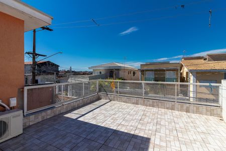 Casa à venda com 150m², 3 quartos e 2 vagasVaranda 