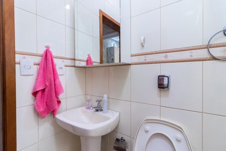 Casa à venda com 150m², 3 quartos e 2 vagasBanheiro 2