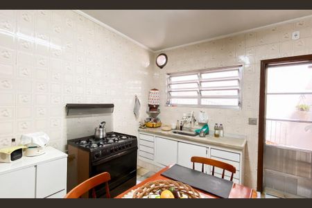 Casa à venda com 230m², 4 quartos e 2 vagasCozinha 