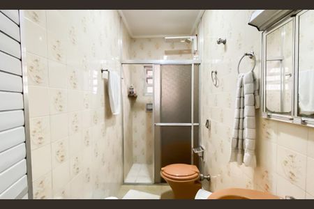 Casa à venda com 230m², 4 quartos e 2 vagasBanheiro de serviço