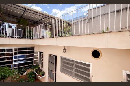 Casa à venda com 230m², 4 quartos e 2 vagasQuintal 