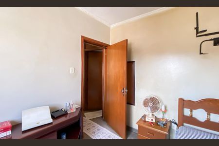 Casa à venda com 230m², 4 quartos e 2 vagasQuarto 4