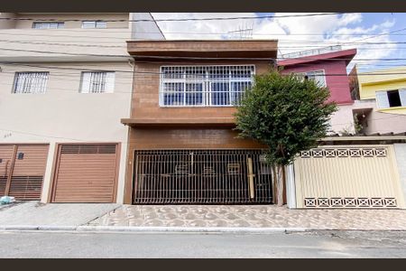 Casa à venda com 230m², 4 quartos e 2 vagasFachada 