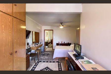 Quatro 1 de casa à venda com 4 quartos, 230m² em Jardim Danfer, São Paulo