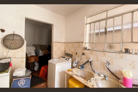 Casa à venda com 230m², 4 quartos e 2 vagasÁrea de Serviço