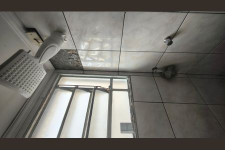 Apartamento para alugar com 48m², 2 quartos e 1 vaga Apartamento para alugar com 48m², 2 quartos e 1 vagaBanheiro