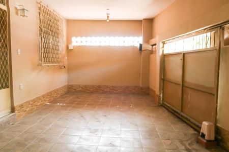 Casa à venda com 112m², 2 quartos e 1 vagaGaragem