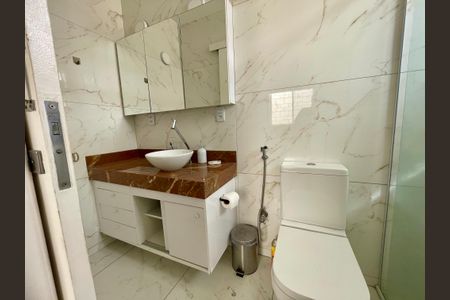 Banheiro da Suíte de apartamento à venda com 3 quartos, 110m² em Santa Tereza, Belo Horizonte