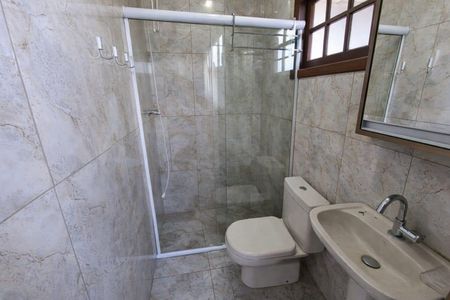 Banheiro 1 de casa para alugar com 3 quartos, 120m² em Vila Santa Edwiges, Osasco